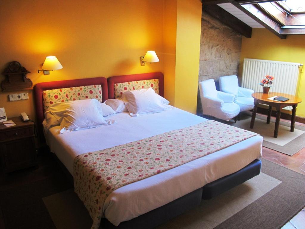 Hotel Palacio Obispo Hondarribia Quarto foto